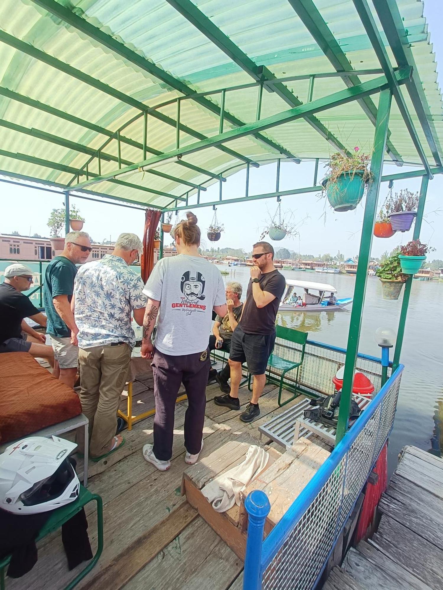 Lalarukh Group Of Houseboats Hotel Srinagar  Exterior photo