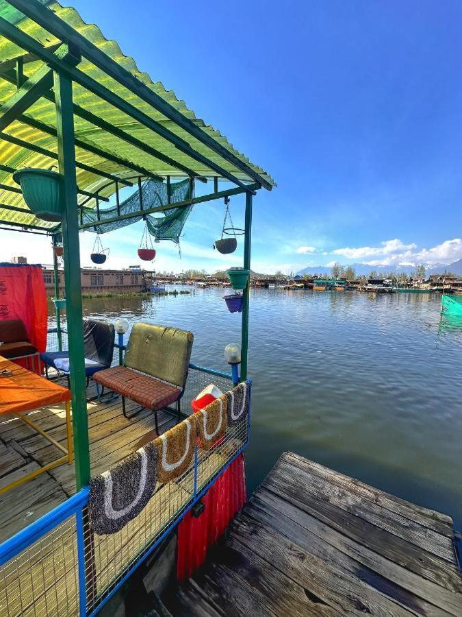 Lalarukh Group Of Houseboats Hotel Srinagar  Exterior photo